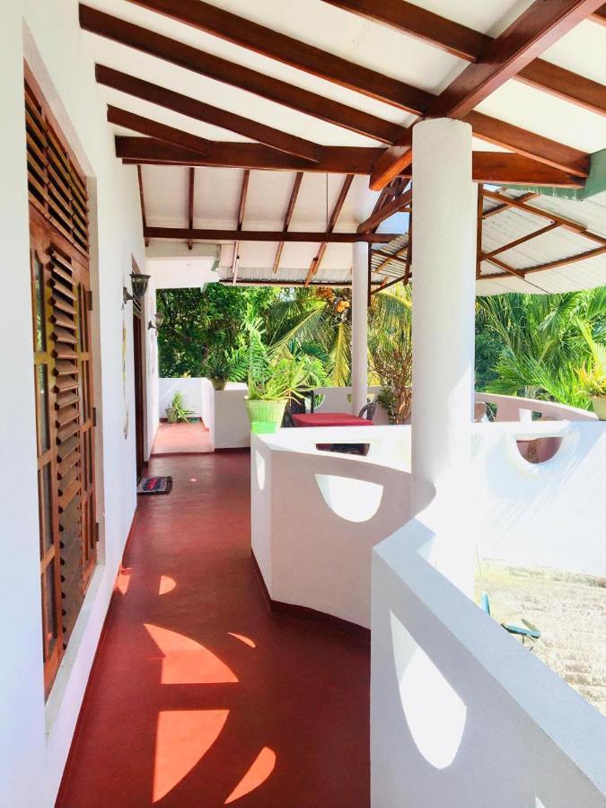 Sunrise Guest House & Restaurant Tangalle Exteriér fotografie
