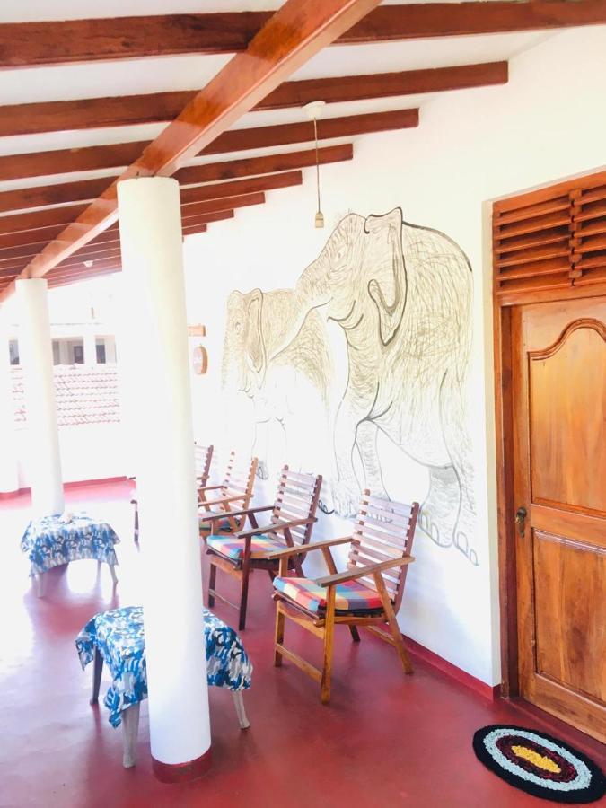 Sunrise Guest House & Restaurant Tangalle Exteriér fotografie