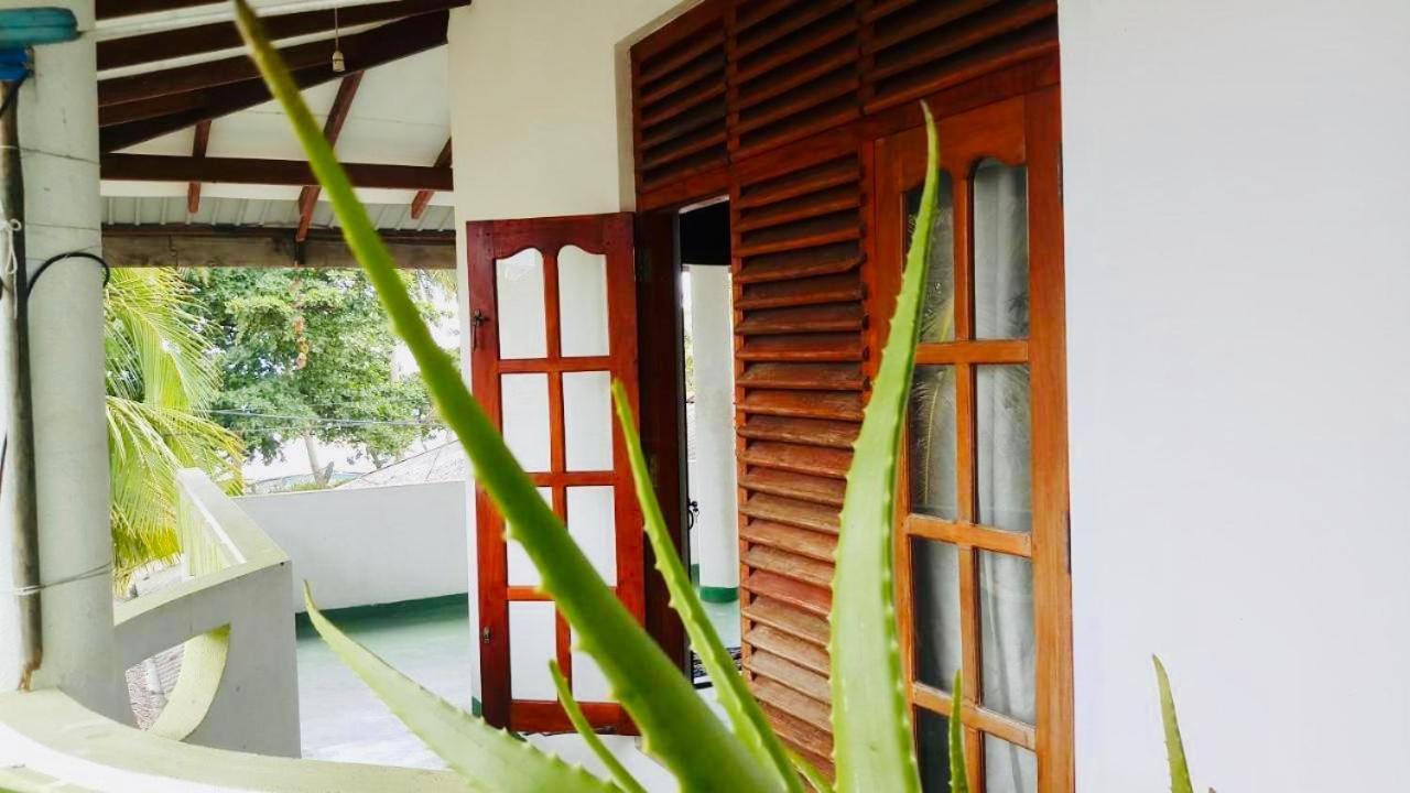 Sunrise Guest House & Restaurant Tangalle Exteriér fotografie